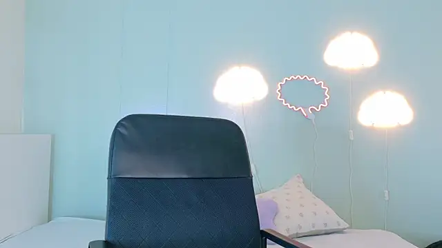 TaniaTaylor   online show from 03/26/26, 11:38