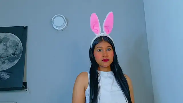 TaniaTaylor   online show from 03/30/26, 12:50