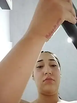 isabellaHill2 online show from 03/19/26, 04:05