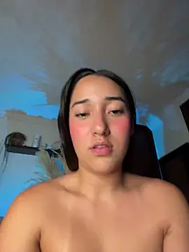 isabellaHill2 online show from 04/11/26, 07:45