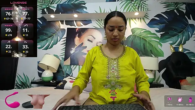 Snapshot of shakti_moumita chatting on 04/10/26, 08:13 shakti moumita online show from 04/10/26, 08:13