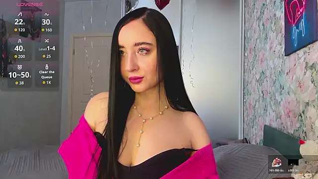 Snapshot of LizzyMooore chatting on 03/25/26, 10:32 LizzyMooore online show from 03/25/26, 10:32