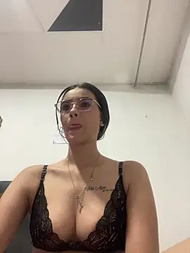 isabella-hot12 online show from 03/17/26, 10:02