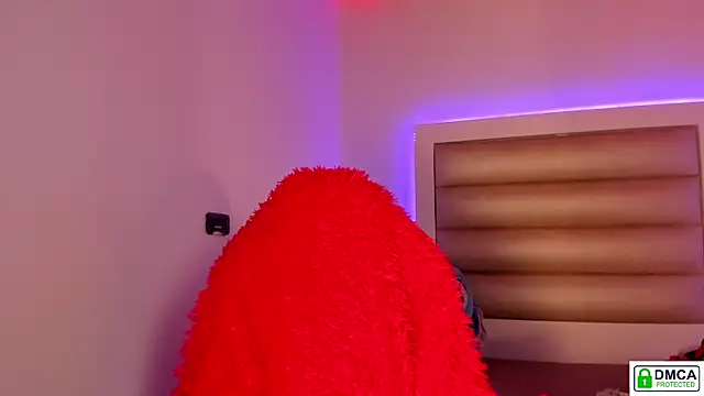 Layra vega  online show from 04/06/26, 08:10