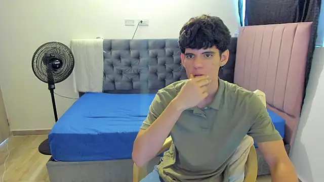 Josy 11 online show from 03/23/26, 07:07