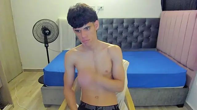 Josy 11 online show from 03/30/26, 01:17