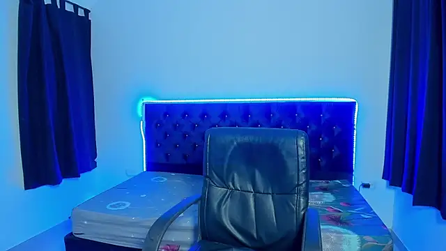 Josy 11 online show from 05/25/26, 12:27