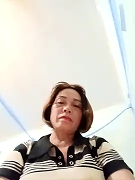 Snapshot of Lyly22x chatting on 03/29/26, 09:59 Lyly22x online show from 03/29/26, 09:59