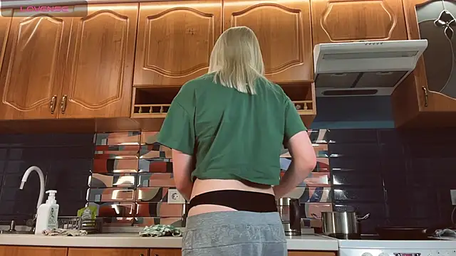 ivygenesis online show from 03/25/26, 05:52