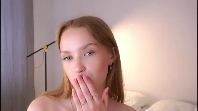 HellenSlavis online show from 04/15/26, 07:58