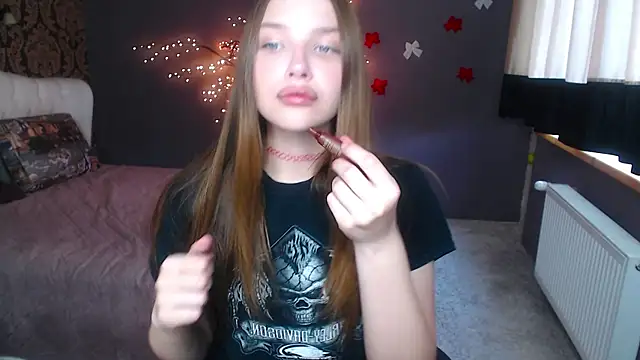 Snapshot of DariaAngels chatting on 03/26/26, 12:33 DariaAngels online show from 03/26/26, 12:33