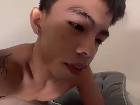 hottasianboy online show from 05/04/26, 09:38