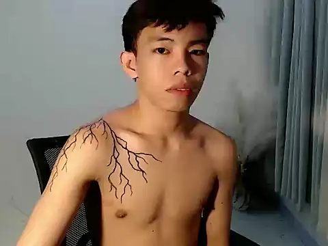 hottasianboy online show from 05/26/26, 09:33