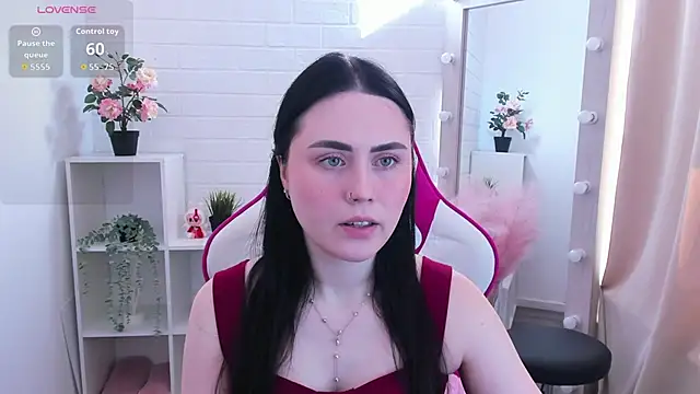 NoraLumi online show from 04/22/26, 05:32