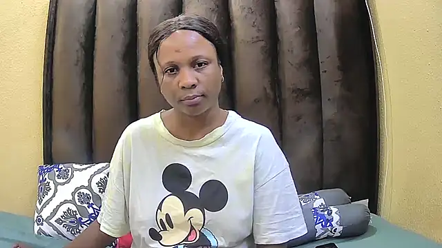 queensBetty online show from 04/14/26, 12:38