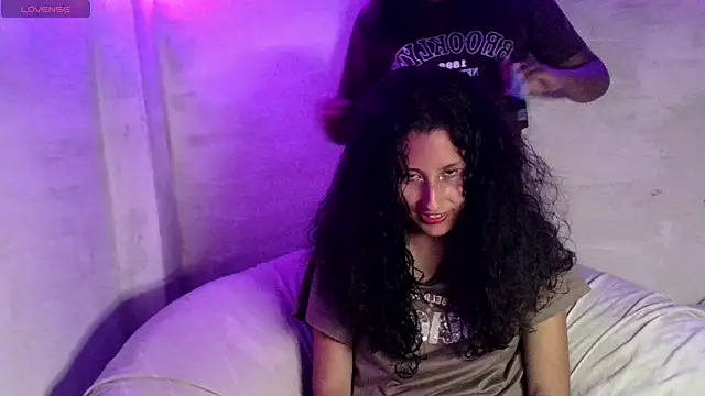 Zoey09 online show from 03/19/26, 06:56