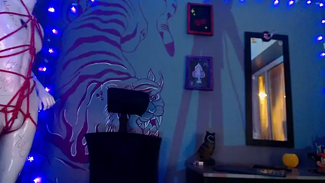 Regina Iris online show from 06/05/26, 09:04
