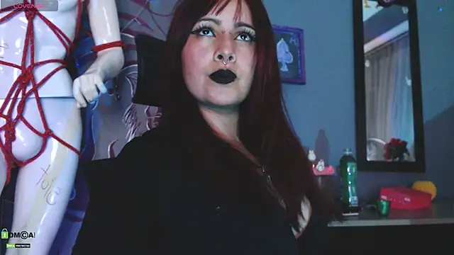 Regina Iris online show from 07/11/26, 01:30