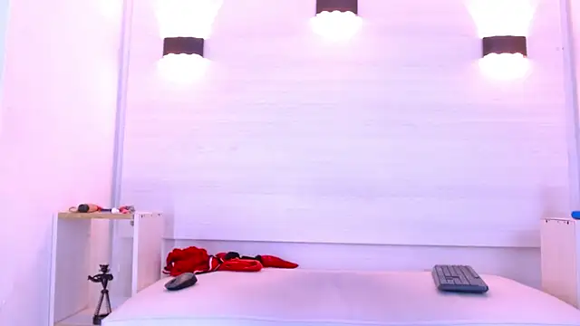 Brianna Roux online show from 03/27/26, 07:02