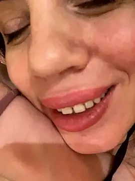 Snapshot of Alex_Svift chatting on 04/13/26, 09:31 Alex Svift online show from 04/13/26, 09:31