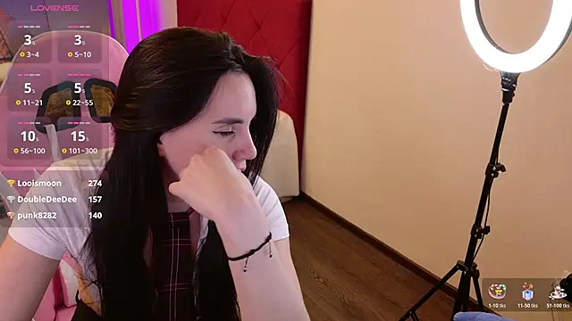 Snapshot of Alex_Svift chatting on 04/14/26, 09:43 Alex Svift online show from 04/14/26, 09:43