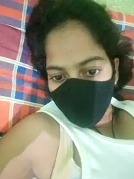 Snapshot of nidhiyadav00 chatting on 04/18/26, 07:58 nidhiyadav00 online show from 04/18/26, 07:58