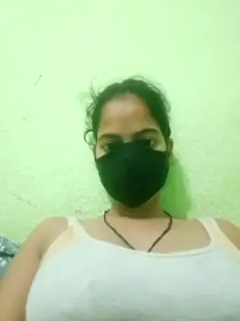 Snapshot of nidhiyadav00 chatting on 04/20/26, 07:26 nidhiyadav00 online show from 04/20/26, 07:26