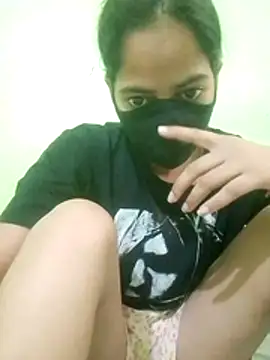 Snapshot of nidhiyadav00 chatting on 05/02/26, 09:03 nidhiyadav00 online show from 05/02/26, 09:03