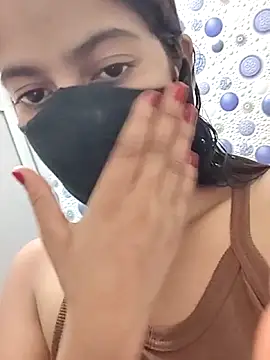 Snapshot of nidhiyadav00 chatting on 05/13/26, 07:55 nidhiyadav00 online show from 05/13/26, 07:55