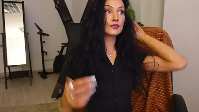 Nicky Diam online show from 03/18/26, 06:00