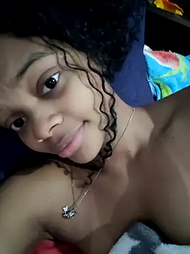 marialuiza2027 online show from 04/17/26, 11:46