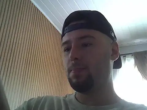 piazaocwb23 online show from 04/02/26, 02:47