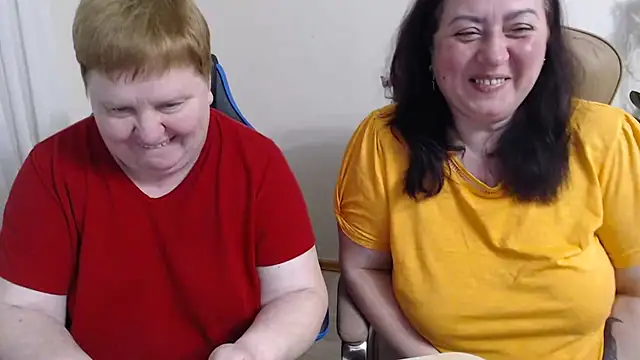 Lindy-Jeanie online show from 04/29/26, 07:42