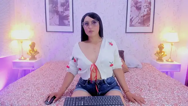 Snapshot of Annie_Brm chatting on 03/20/26, 07:41 Annie Brm online show from 03/20/26, 07:41