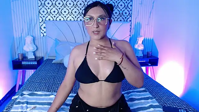 Snapshot of Annie_Brm chatting on 03/24/26, 07:52 Annie Brm online show from 03/24/26, 07:52