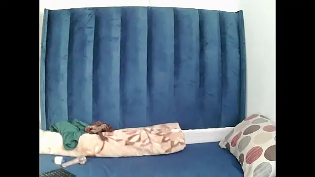 Snapshot of MelaniBbe chatting on 03/26/26, 01:17 MelaniBbe online show from 03/26/26, 01:17