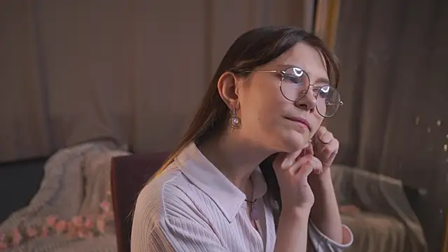 Snapshot of EuraButscher chatting on 03/27/26, 12:16 EuraButscher online show from 03/27/26, 12:16