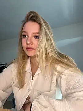 Snapshot of bettyloveu chatting on 03/24/26, 11:15 bettyloveu online show from 03/24/26, 11:15