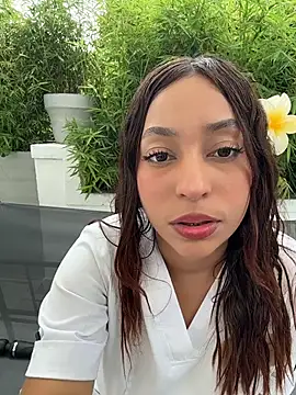 MiaCamille  online show from 04/10/26, 09:08