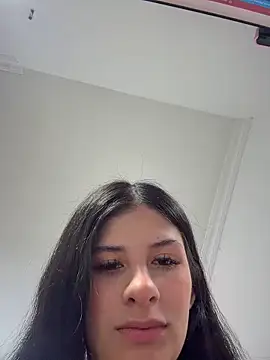 MiaCamille  online show from 04/12/26, 06:57