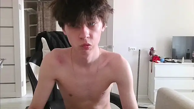 cutie boys1 online show from 06/28/26, 11:27