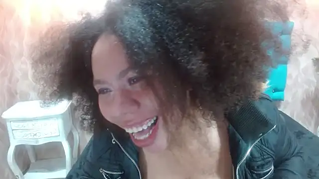 KeniaLovex online show from 04/01/26, 09:21