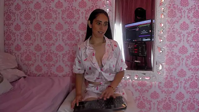 Escarleth Fox online show from 03/21/26, 12:32