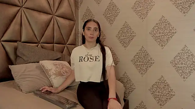 Escarleth Fox online show from 04/09/26, 12:10