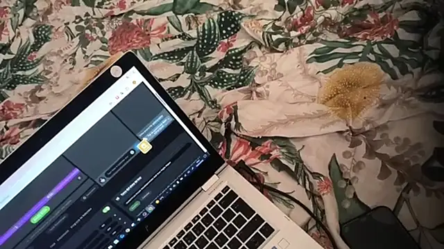 DanteYJuri online show from 04/03/26, 05:22