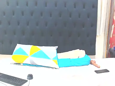 Dark Slim Thick online show from 03/16/26, 06:34