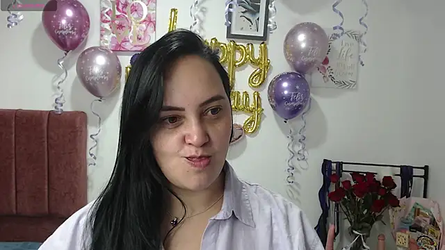 Snapshot of Veroniicabbw_ chatting on 03/23/26, 01:15 Veroniicabbw online show from 03/23/26, 01:15