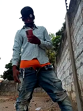 spittingpig1 online show from 03/24/26, 11:15