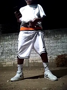 spittingpig1 online show from 04/01/26, 02:23