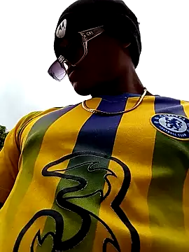 spittingpig1 online show from 04/25/26, 03:31